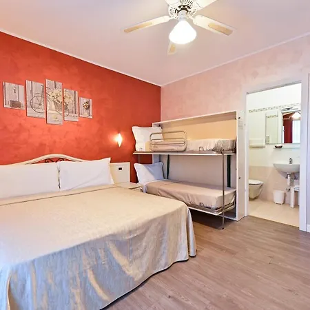 Hotell New Automatic Daniela 3*