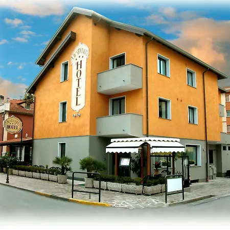 Hotell New Automatic Daniela San Bartolomeo Al Mare