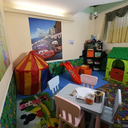 New Automatic Daniela 酒店 3*