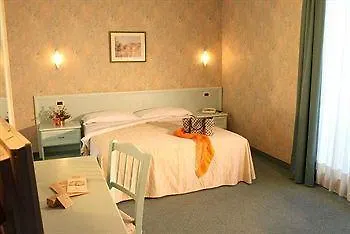 New Automatic Daniela Hotel