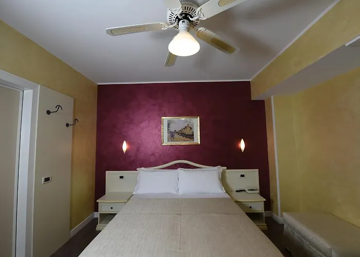 New Automatic Daniela Hotel San Bartolomeo Al Mare