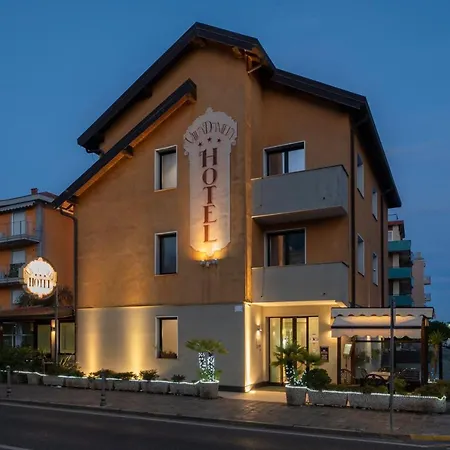 New Automatic Daniela Hotel