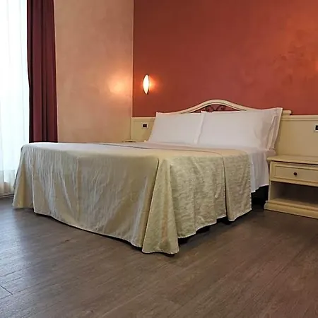 New Automatic Daniela Hotel San Bartolomeo Al Mare